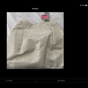 Lilly Pulitzer skirt.  Rare!  Sample? Cameo white metallic scallop jacquard.